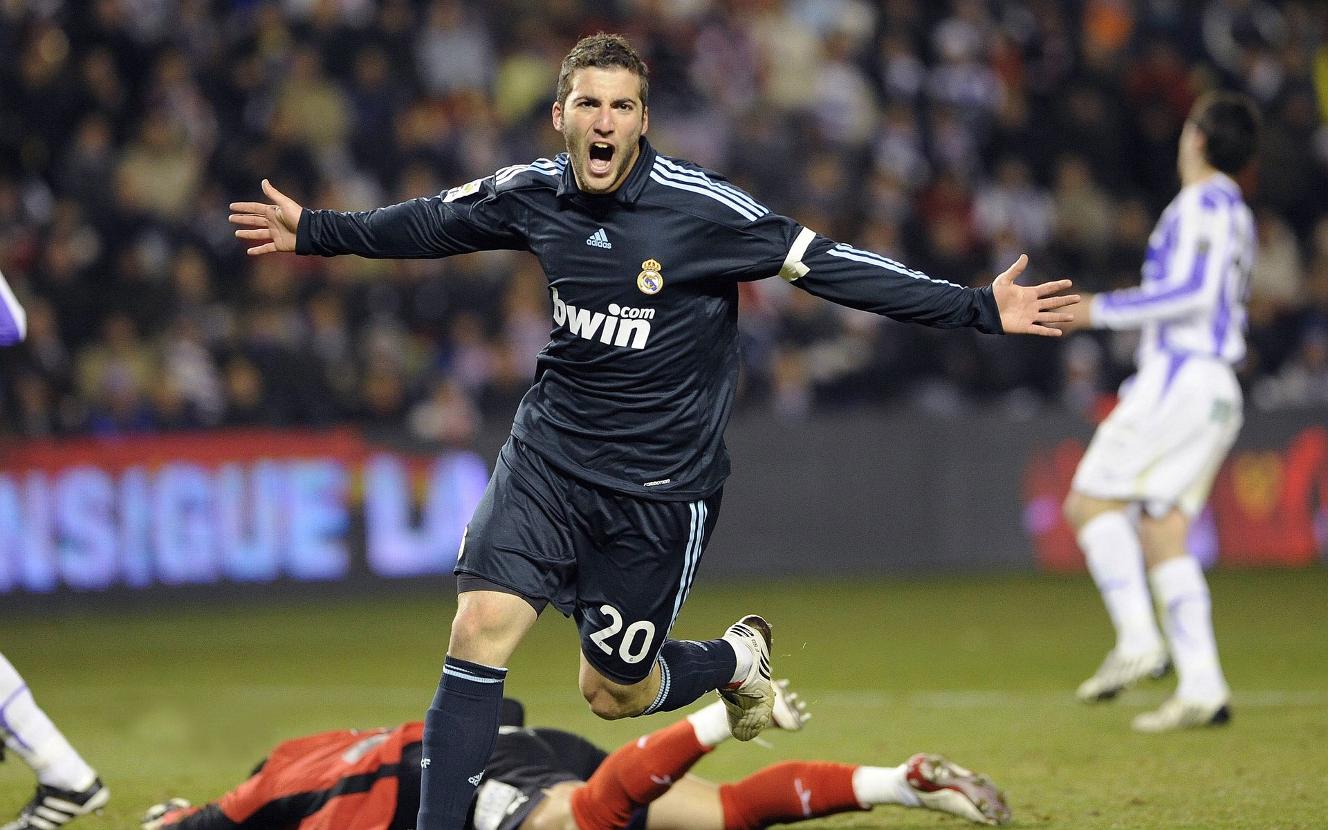 im体育下载-世界杯倒计时：2026年赛事场馆建设全面推进中，2022年世界杯场馆