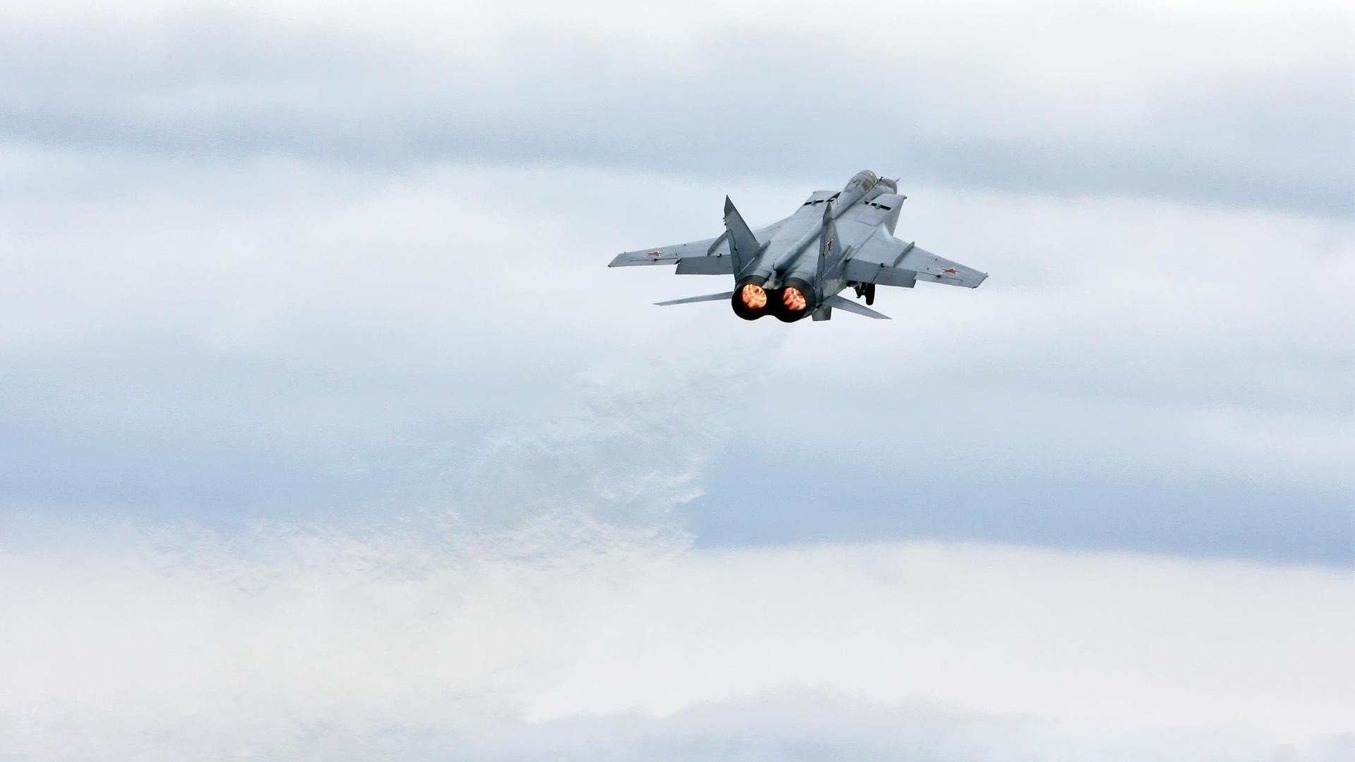 im体育最新安全APP下载-太阳队锋线火力全面爆发，太阳锋线群